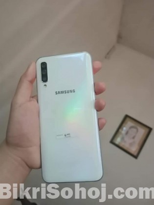 Samsung A50